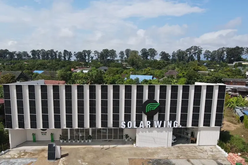 solarwing-solar-cell